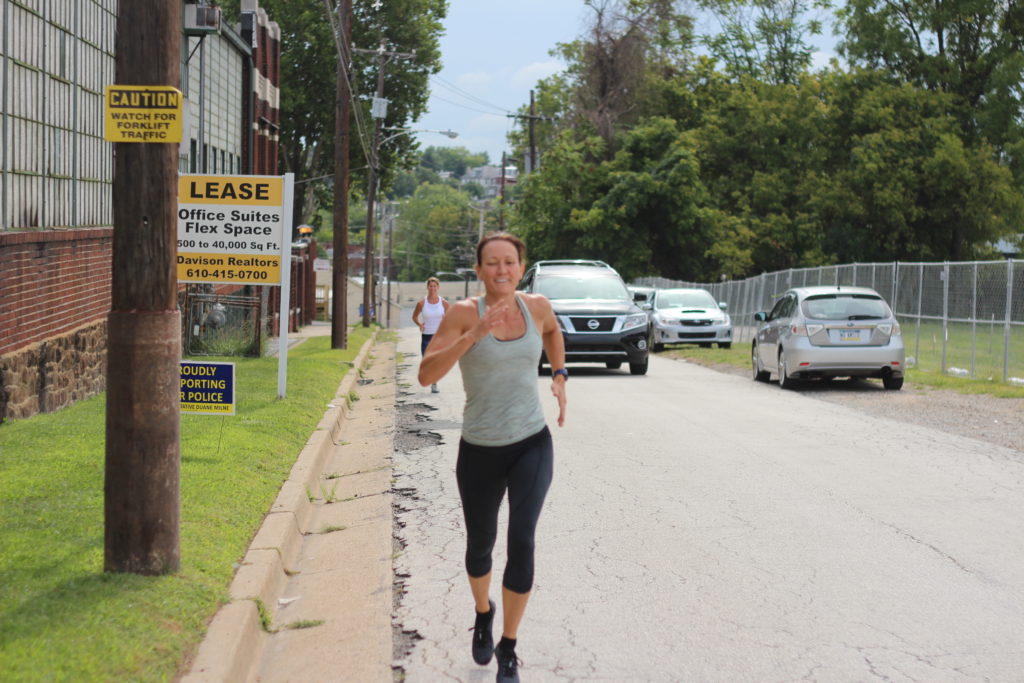Jen C. flying in on an 800!