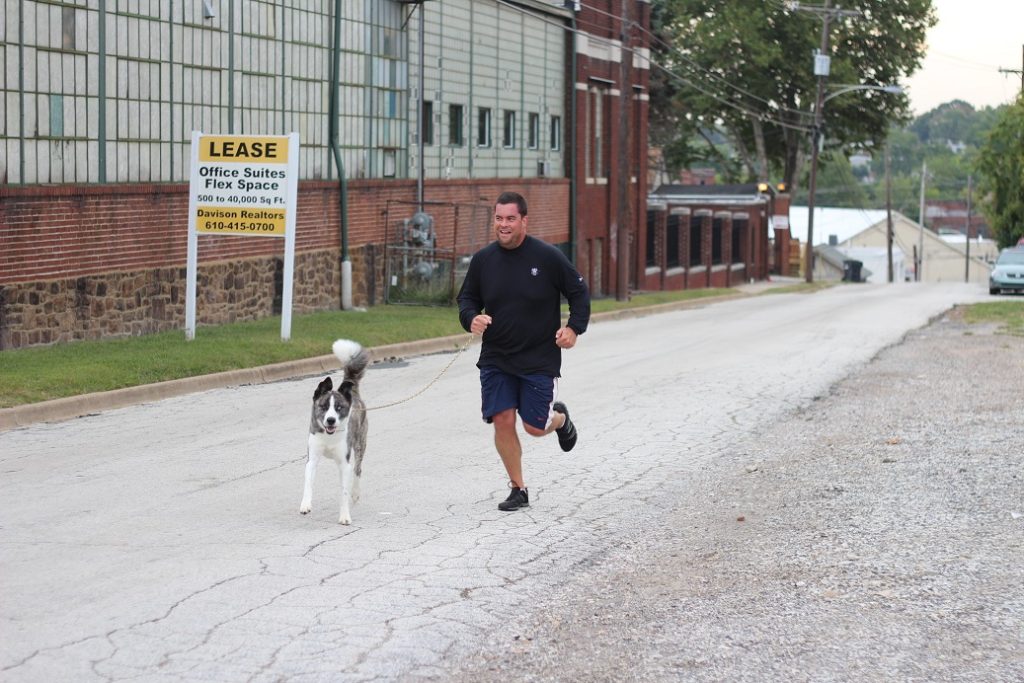 Jim C and Sammy going hard on an 800m!